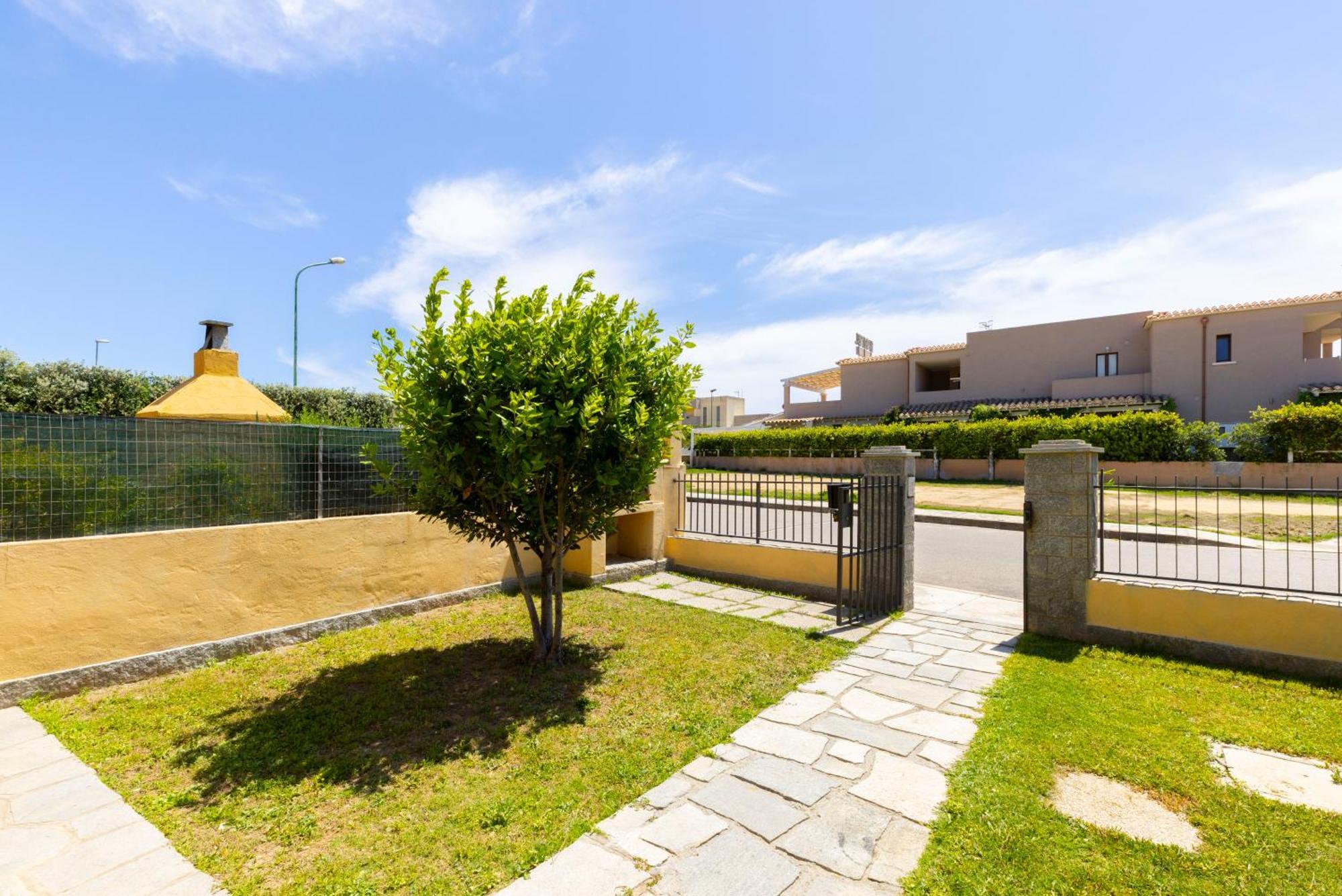 Oasy2 Apartman Villasimius Kültér fotó